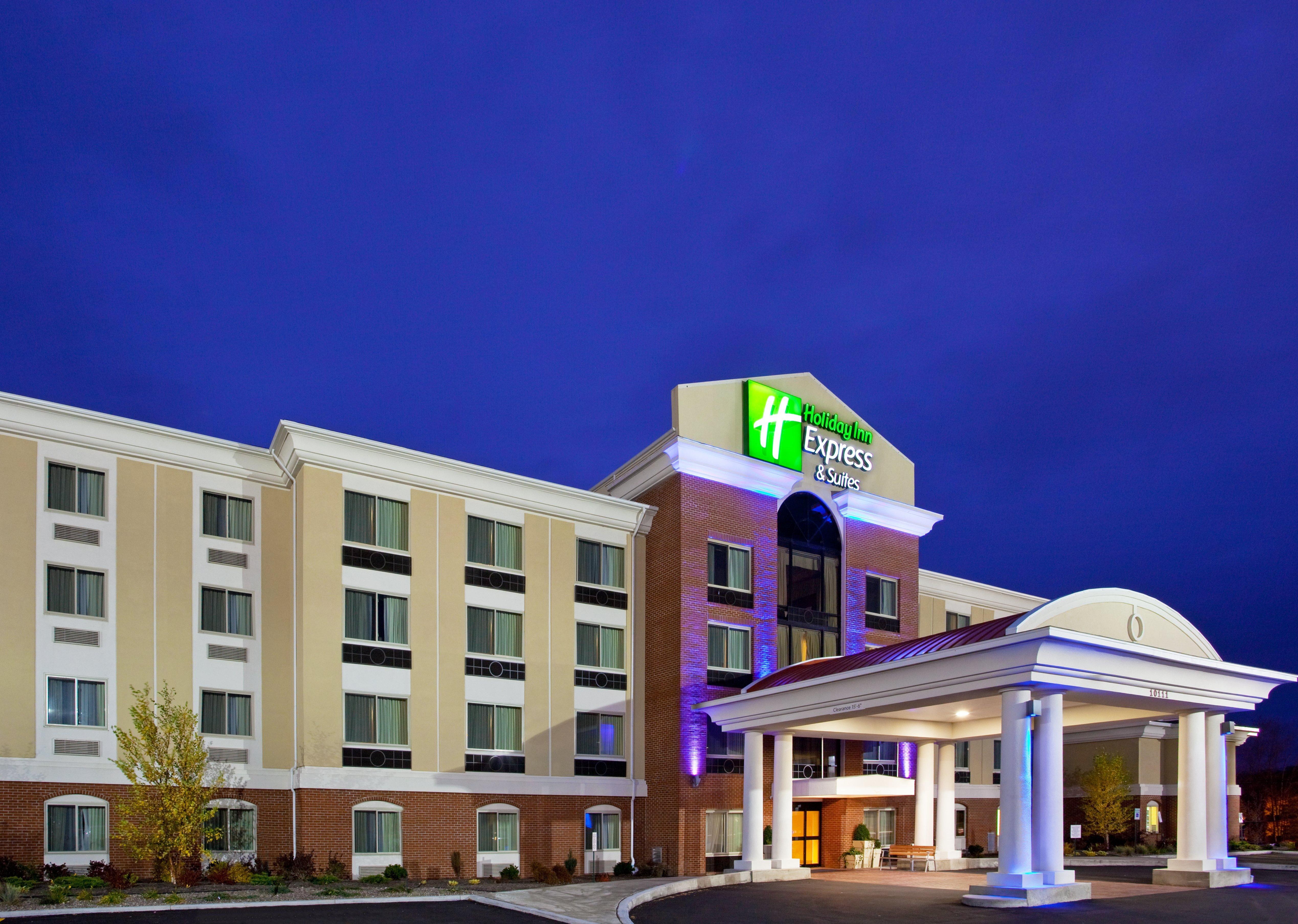 Holiday Inn Express & Suites Niagara Falls, An Ihg Hotel Екстер'єр фото