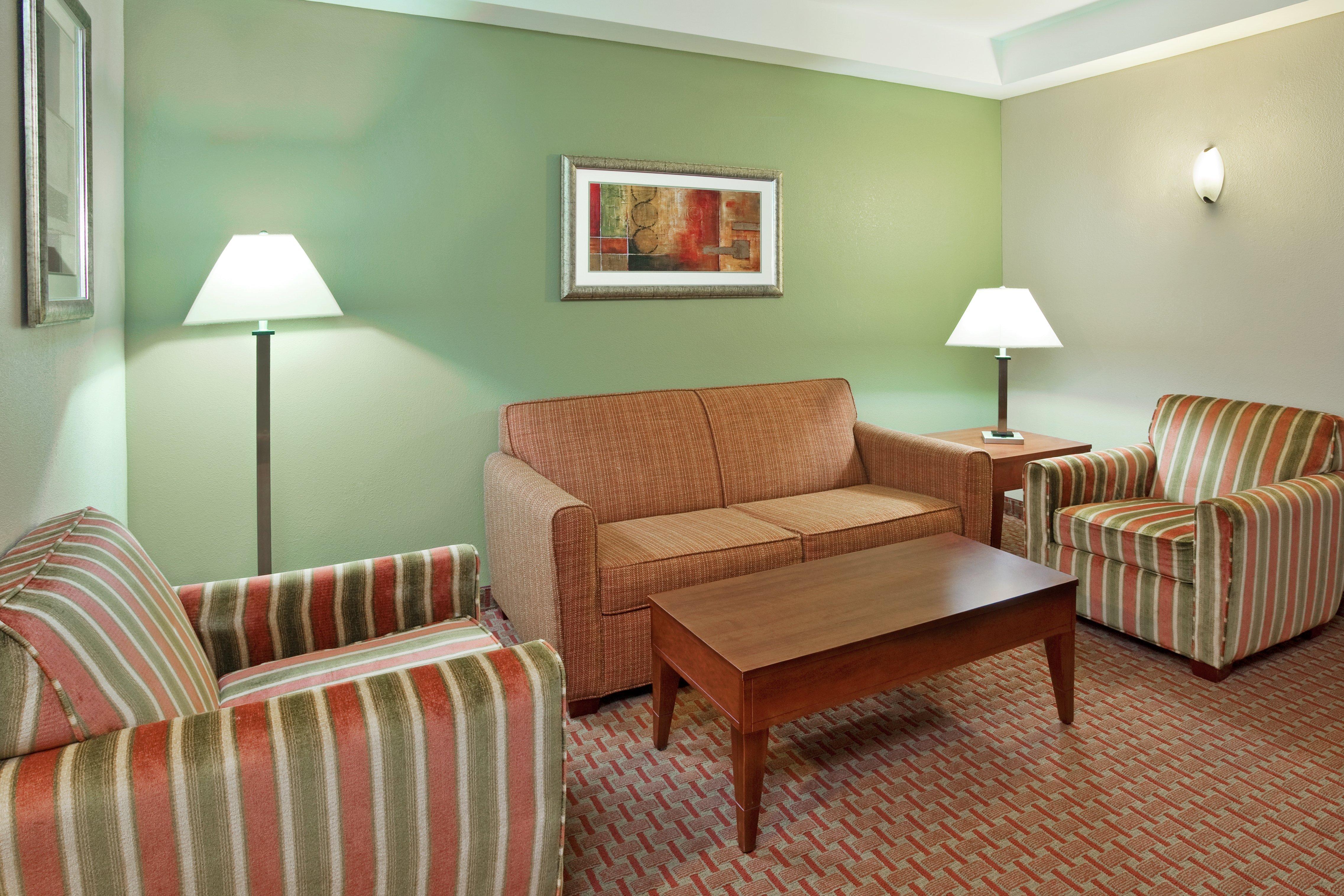 Holiday Inn Express & Suites Niagara Falls, An Ihg Hotel Екстер'єр фото