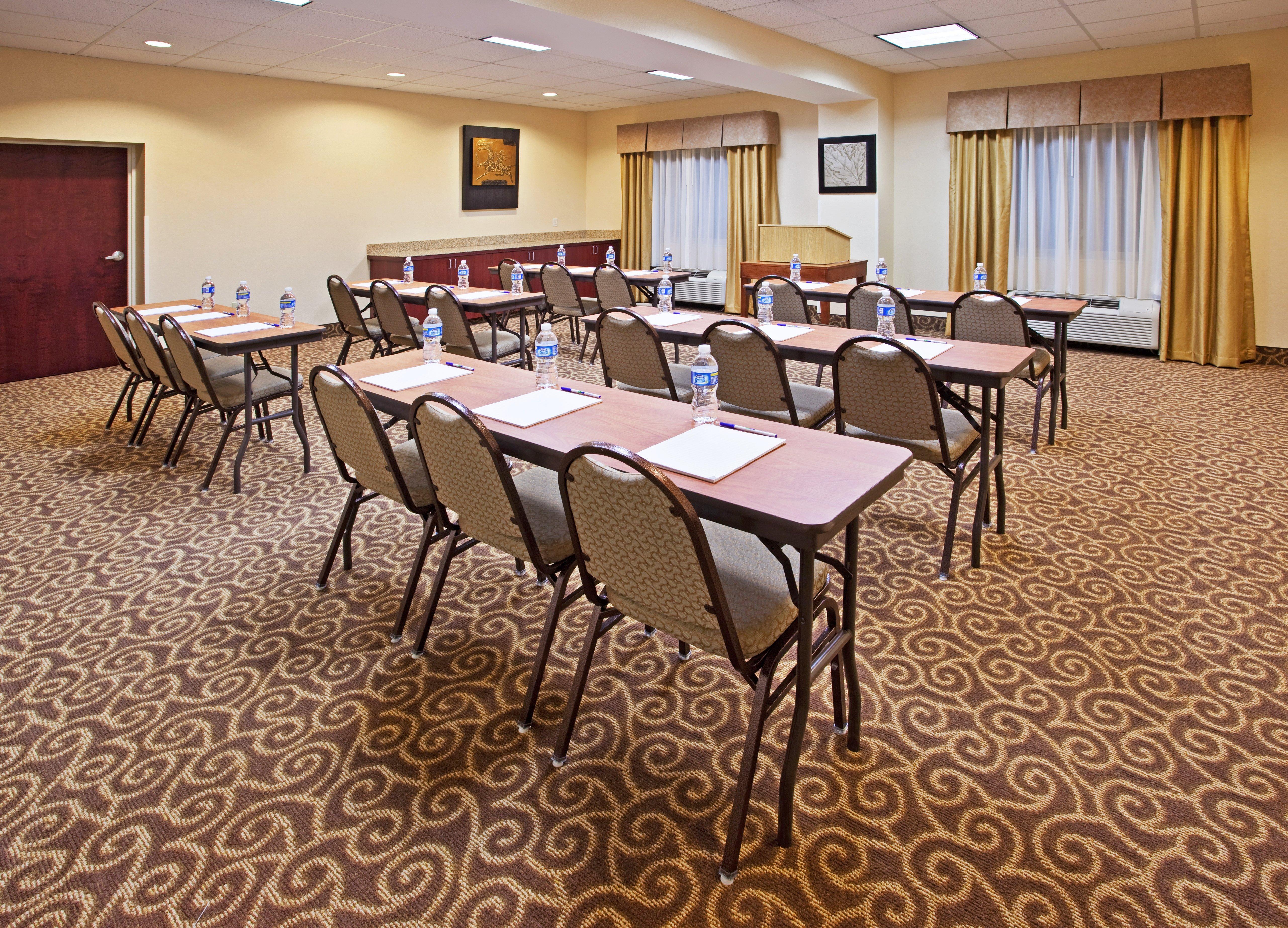 Holiday Inn Express & Suites Niagara Falls, An Ihg Hotel Екстер'єр фото