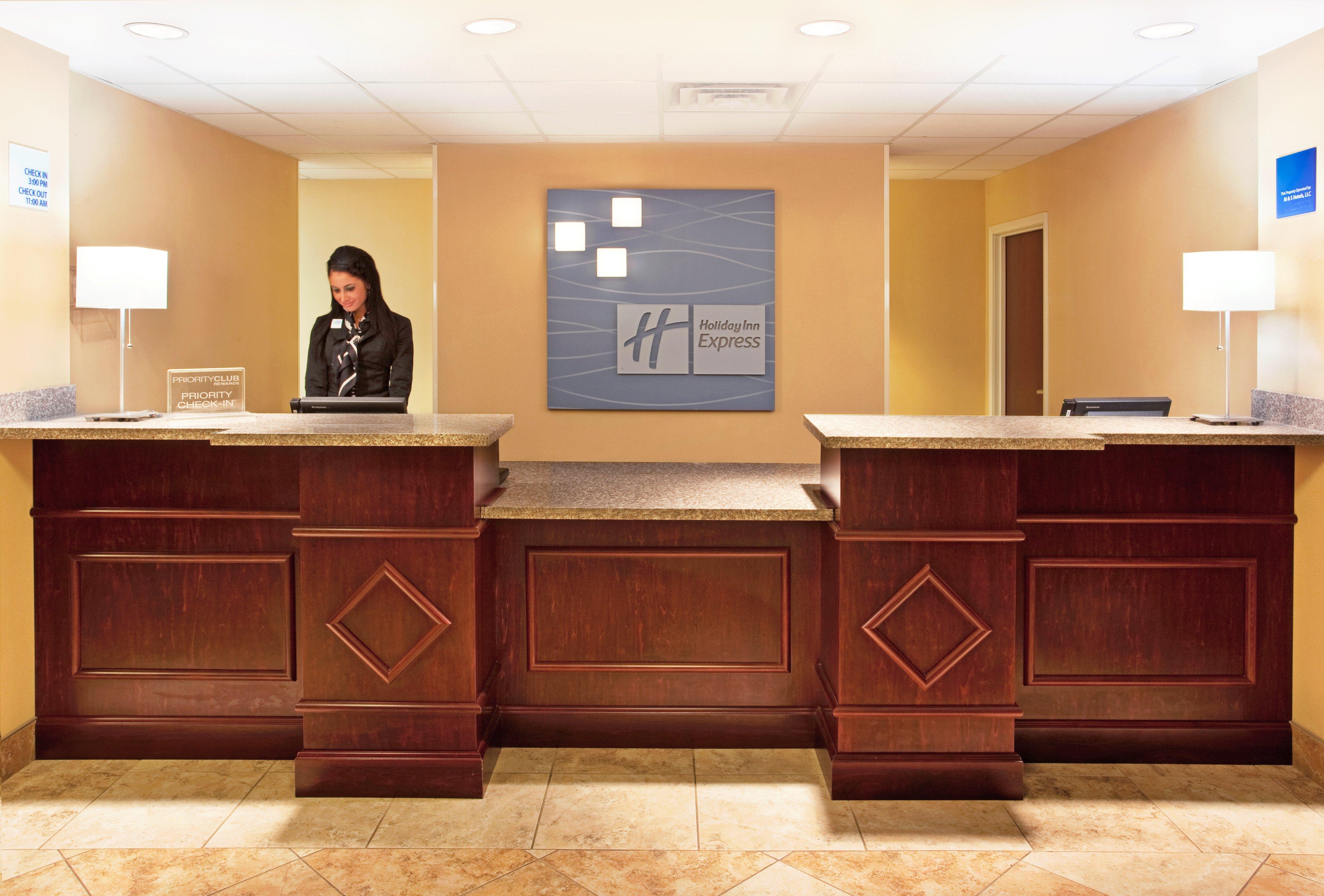 Holiday Inn Express & Suites Niagara Falls, An Ihg Hotel Екстер'єр фото